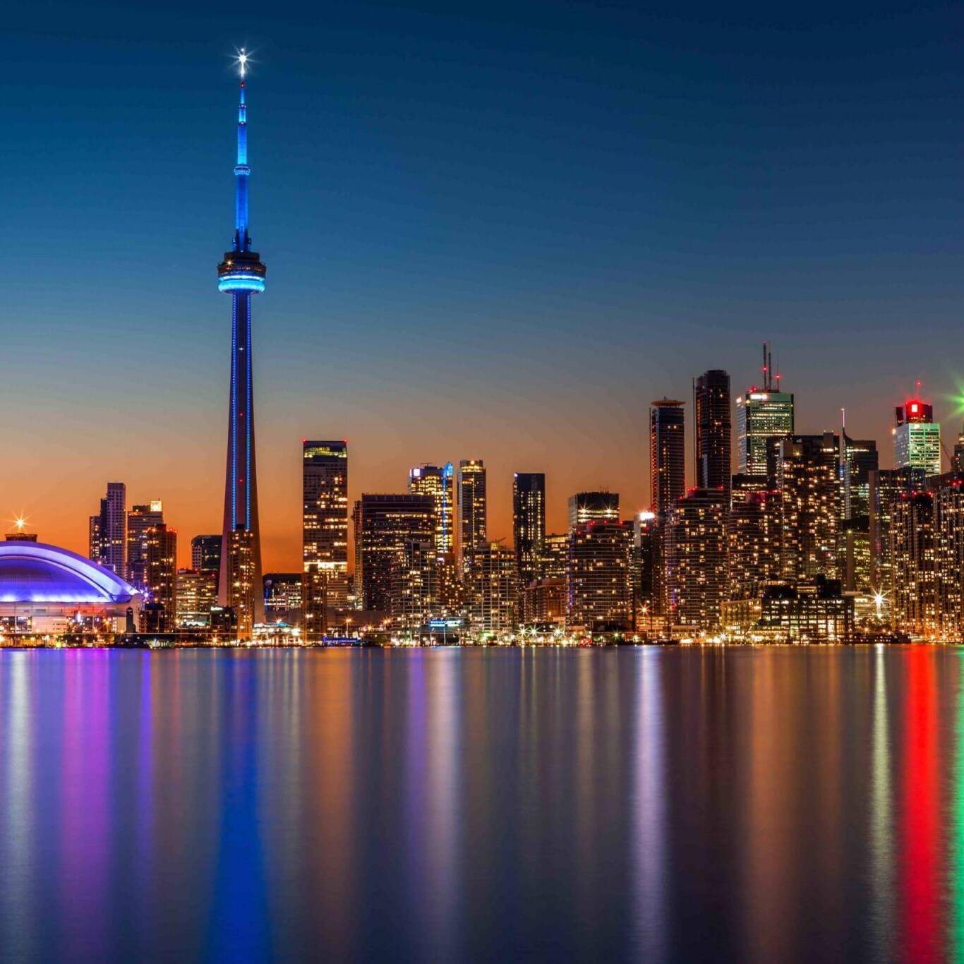 Toronto skyline at dusk