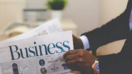 bil Business Newspaper Reading