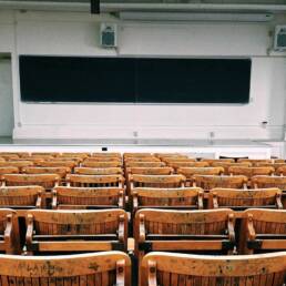 bil emptySchool