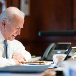 bil bidenDesk