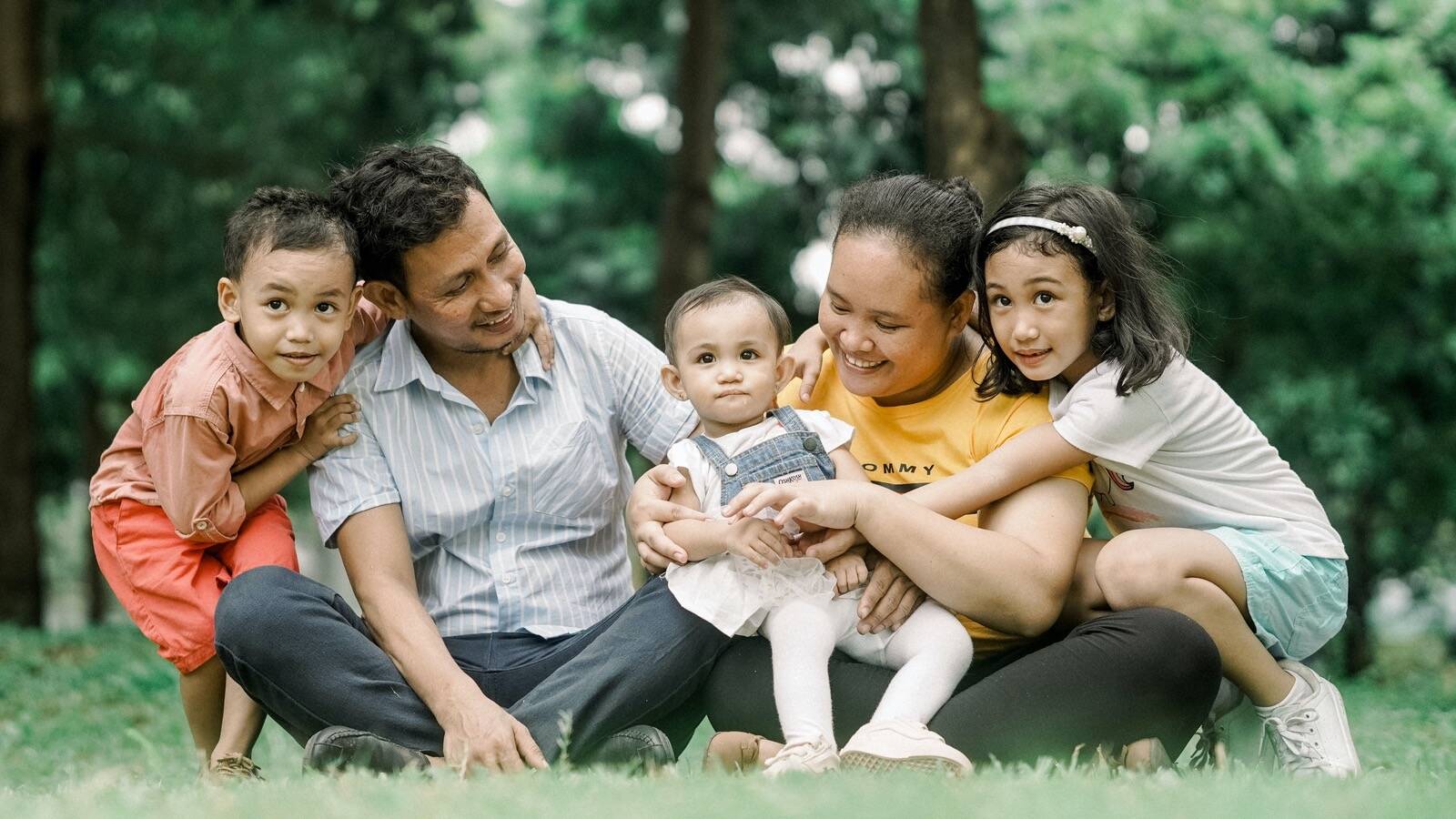 USCIS Advises FamilyBased I485 Applicants to Include I693 at the